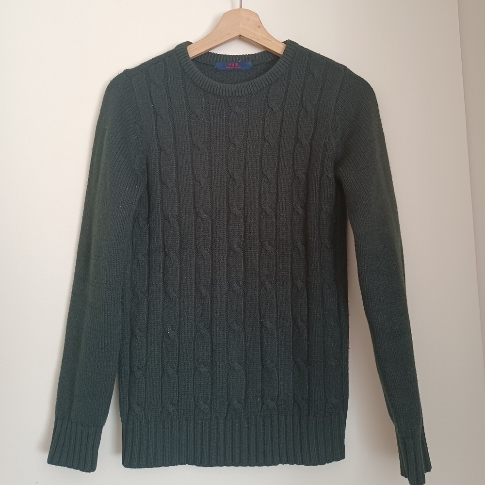 Knit sweater